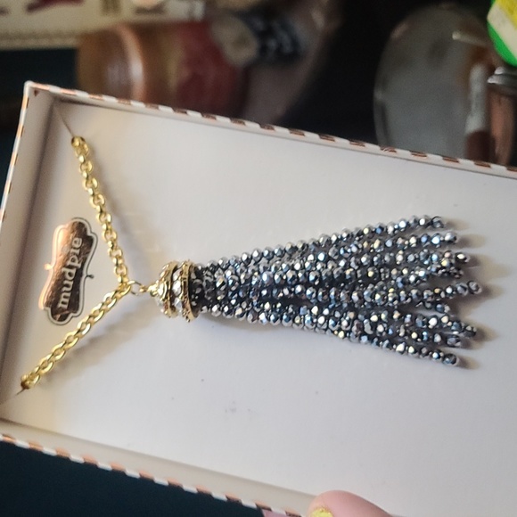 Necklace - Picture 3 of 4